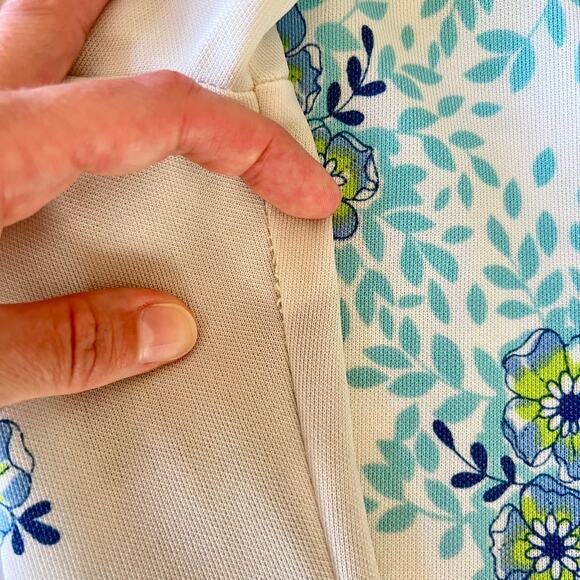 Vintage 70s Floral Button Up Knit Polyester Short Sleeve Collared Blouse / L XL - Picture 8 of 8